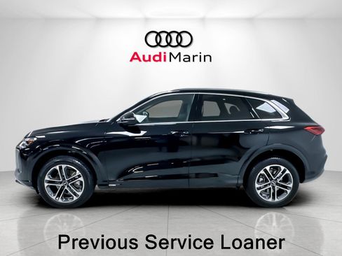 Used 2025 Audi Q5 Premium w/ Convenience Package AWD/4WD image 2