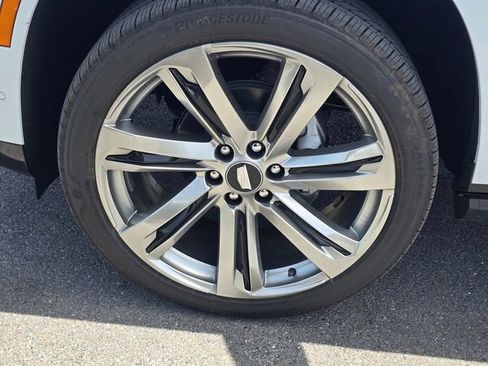 New 2026 Cadillac Escalade ESV Platinum Sport AWD/4WD image 10