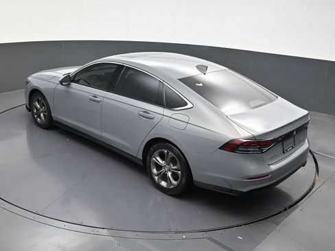 Used 2023 Honda Accord EX-L image 17