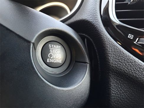 Used 2020 Jeep Compass Limited w/ Premium Lighting Group image 28