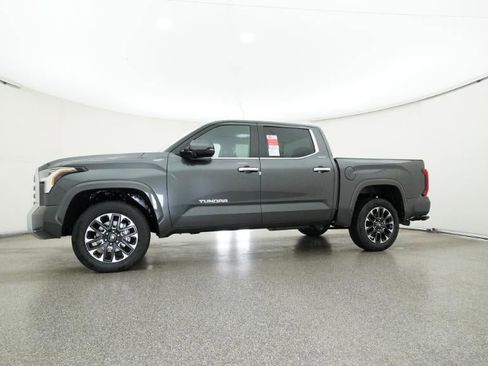 New 2026 Toyota Tundra Limited AWD/4WD image 18