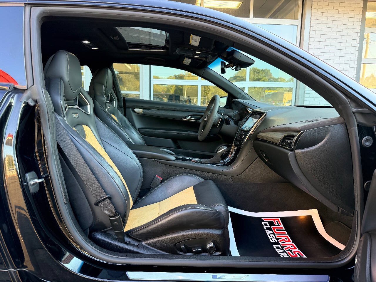 Used 2017 Cadillac ATS V w/ Luxury Package RWD image 32
