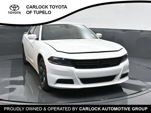 Used 2022 Dodge Charger SXT RWD image 7