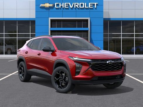New 2026 Chevrolet Trax LT w/ Sunroof Package FWD image 7