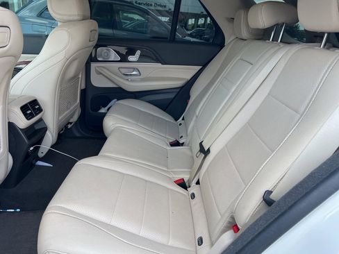 Used 2020 Mercedes-Benz GLE 350 4MATIC image 10