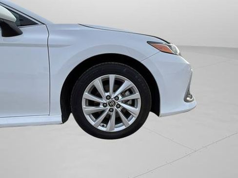 Used 2024 Toyota Camry LE image 29