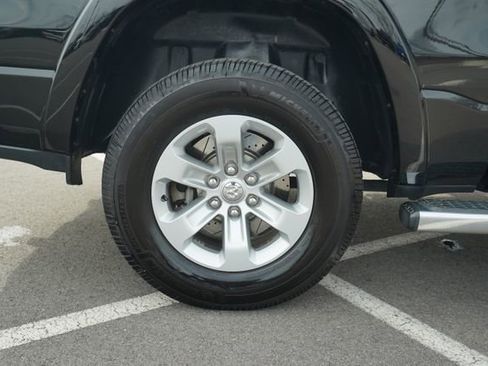 Used 2019 RAM 1500 Laramie image 76