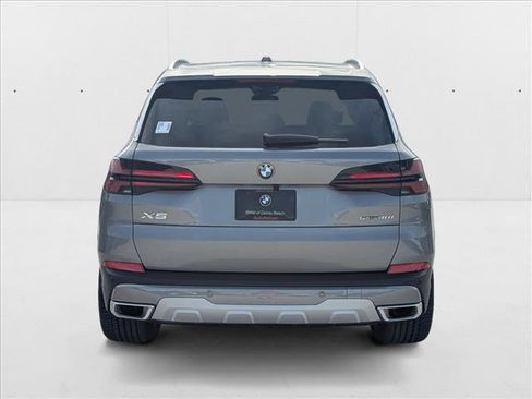 Used 2026 BMW X5 sDrive40i w/ Climate Comfort Package image 7