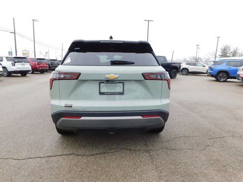 New 2026 Chevrolet Equinox LT w/ Convenience Package II image 4