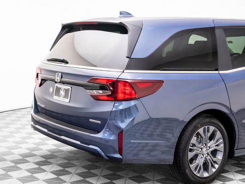 New 2026 Honda Odyssey Touring image 39