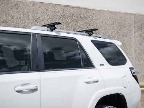 Used 2016 Toyota 4Runner SR5 Premium AWD/4WD image 24