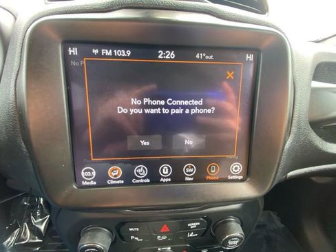 Used 2021 Jeep Renegade Limited w/ Luxury Group II image 25