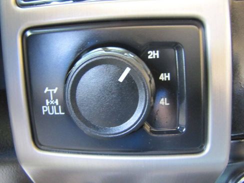 Used 2019 Ford F250 Platinum w/ Platinum Ultimate Package AWD/4WD image 45
