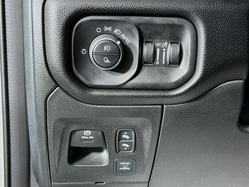 New 2026 RAM 1500 Big Horn AWD/4WD image 10