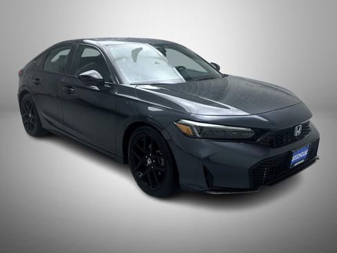 Used 2025 Honda Civic Sport image 3