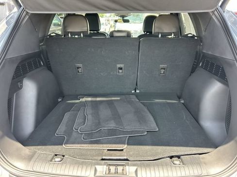 Used 2023 Ford Escape SE FWD image 15