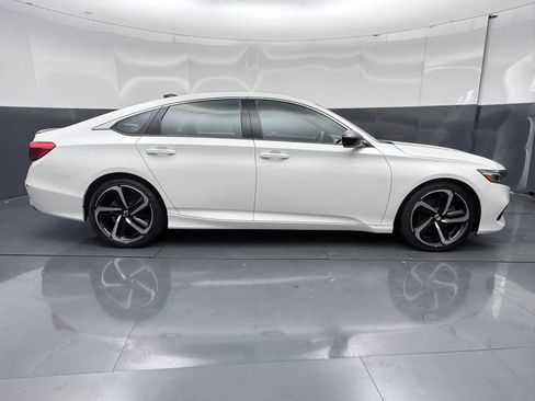 Used 2021 Honda Accord Sport image 8