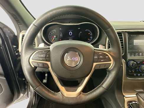 Used 2017 Jeep Grand Cherokee Limited w/ Luxury Group II image 12