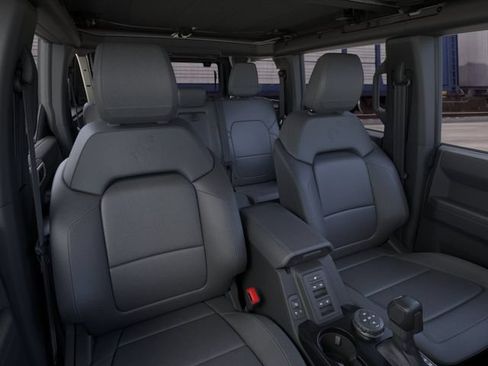 New 2026 Ford Bronco Badlands AWD/4WD image 10