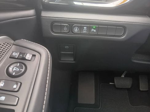 Used 2023 Acura MDX SH-AWD w/ Technology Package image 28