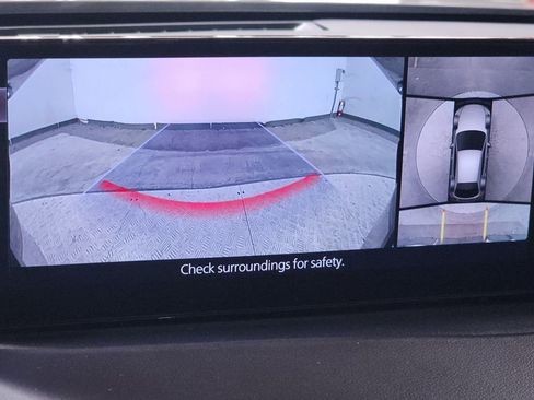 Certified 2025 MAZDA MAZDA3 Hatchback w/Premium Plus Pkg image 37