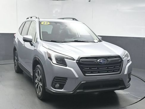 Used 2023 Subaru Forester Limited AWD/4WD image 2