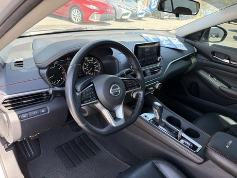 Used 2020 Nissan Altima 2.5 SR image 12