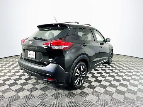 Used 2018 Nissan Kicks SR w/ Exterior Package image 12
