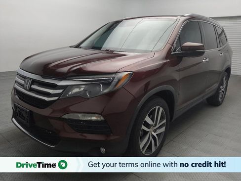 Used 2017 Honda Pilot Touring image 1