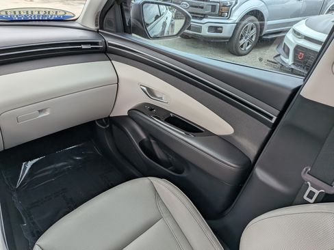 Used 2022 Hyundai Tucson Limited AWD/4WD image 19