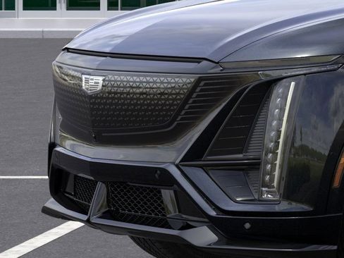 New 2026 Cadillac Lyriq V AWD/4WD image 20