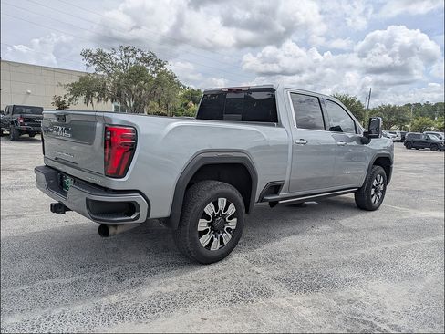 Certified 2024 GMC Sierra 2500 Denali w/ Denali Reserve Package AWD/4WD image 7