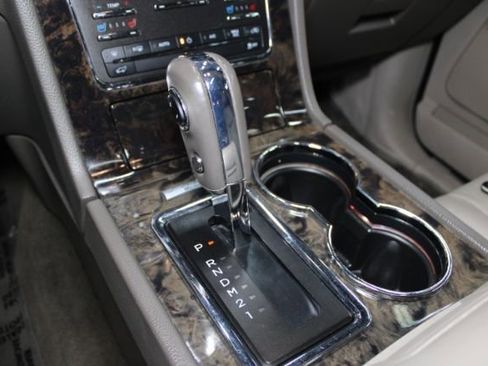 Used 2015 Lincoln Navigator 2WD image 15