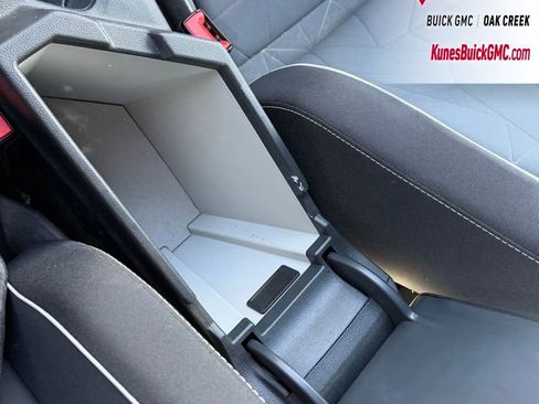 Used 2025 Volkswagen Jetta Sport image 16