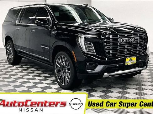 Used 2025 GMC Yukon XL Denali Ultimate AWD/4WD image 1
