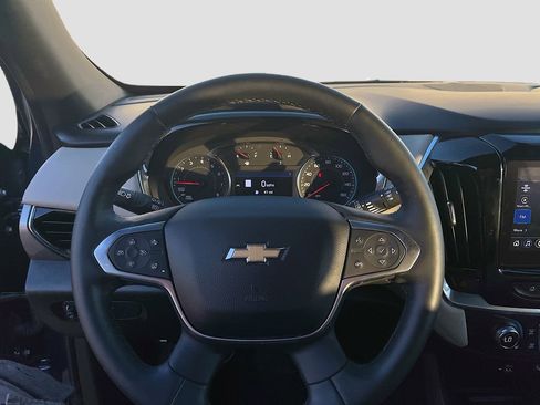 Used 2023 Chevrolet Traverse LT w/ LT Premium Package image 11