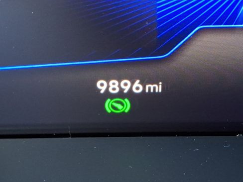 Certified 2024 Volkswagen Taos SE image 21