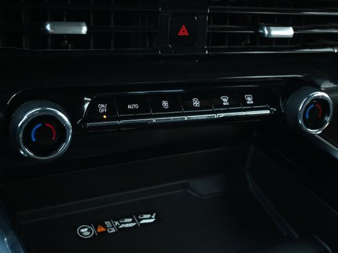 Certified 2025 Chevrolet Tahoe Z71 image 22