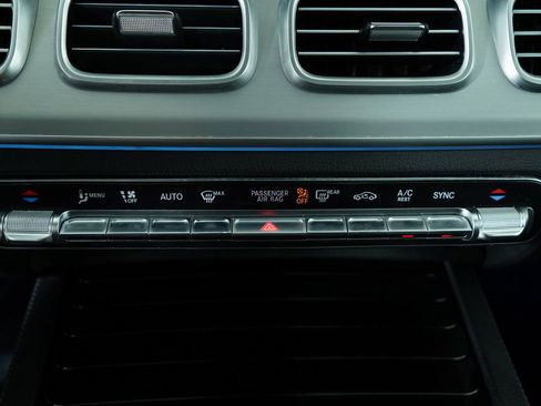 Used 2024 Mercedes-Benz GLE 350 4MATIC image 37