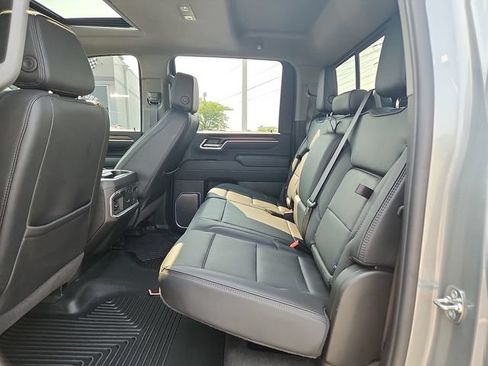 Used 2025 GMC Sierra 2500 Denali w/ Denali Reserve Package AWD/4WD image 10