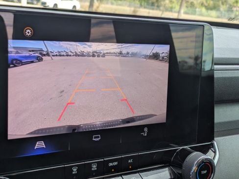 Used 2023 Chevrolet Colorado Trail Boss w/ Advanced Trailering Package image 24