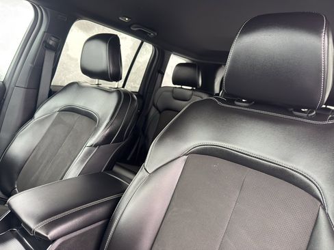 Used 2024 Jeep Grand Cherokee Altitude image 26