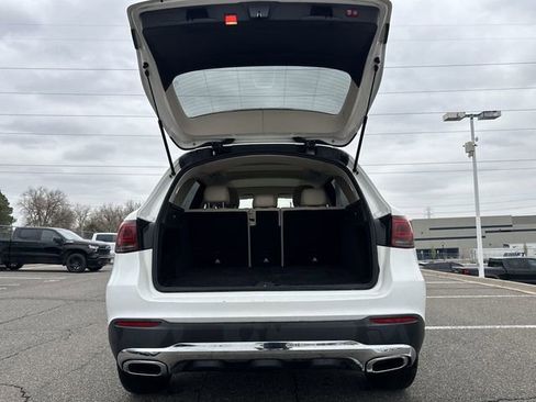 Used 2020 Mercedes-Benz GLC 300 4MATIC w/ Multimedia Package image 27