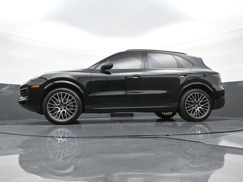Used 2023 Porsche Cayenne image 24