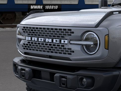 New 2026 Ford Bronco Badlands AWD/4WD image 19