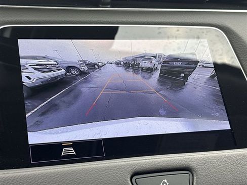 Used 2023 Cadillac XT4 Luxury w/ Cold Weather Package image 14