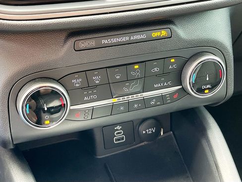 Used 2025 Ford Escape Active w/ Cold Weather Package FWD image 16