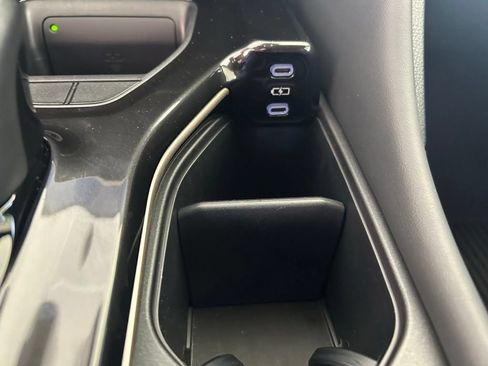Used 2024 Toyota Crown AWD/4WD image 46