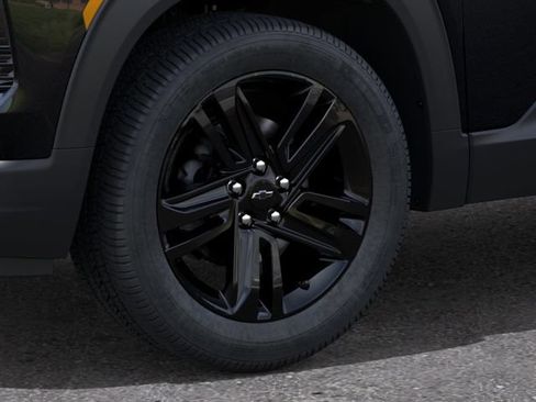 New 2026 Chevrolet TrailBlazer LT w/ Midnight Edition AWD/4WD image 9