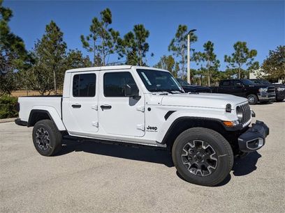 New 2025 Jeep Gladiator Sport w/ Premium Package